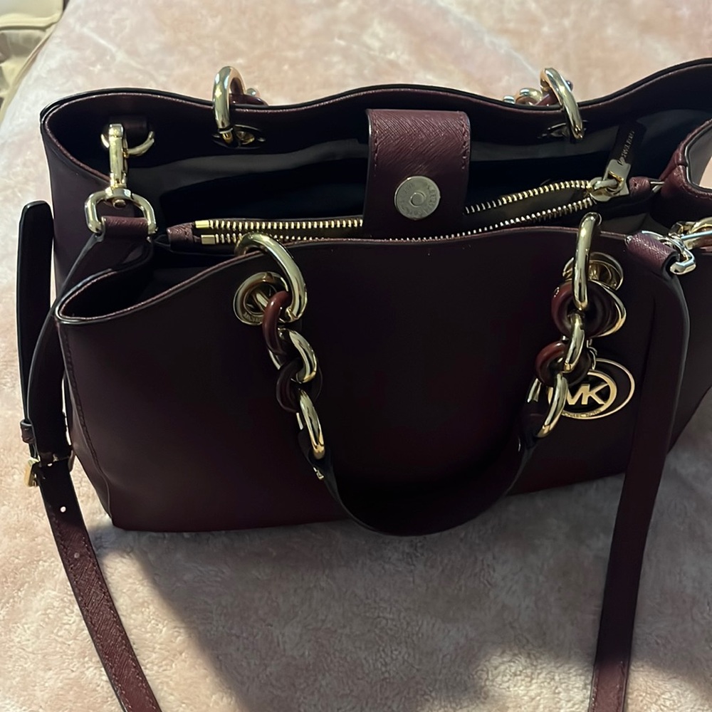 Michael kors purse